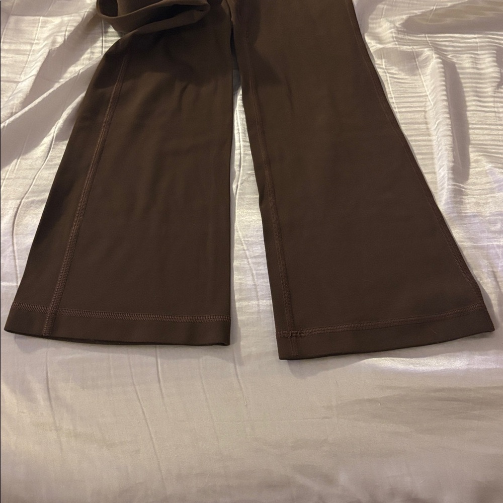 Lululemon Align High-Rise Mini-Flared Pant 28" - Picture 7 of 7